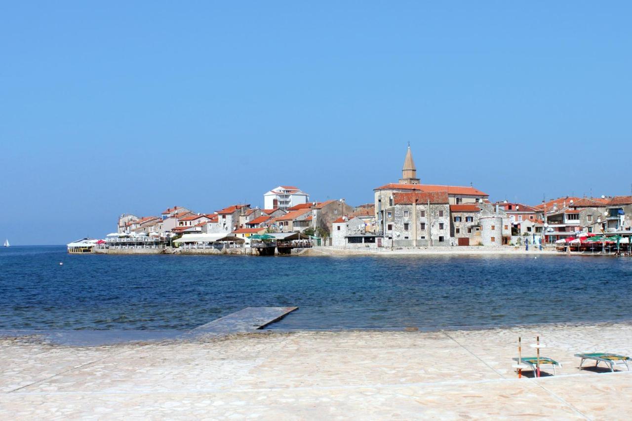 Apartments With A Parking Space Umag - 7094 Экстерьер фото
